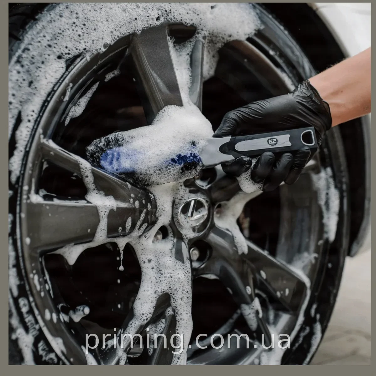 Щітка для миття дисків та коліс автомобіля K2 Brush PRO 27x6 см, гумово-пластикова ручка, для професійного миття