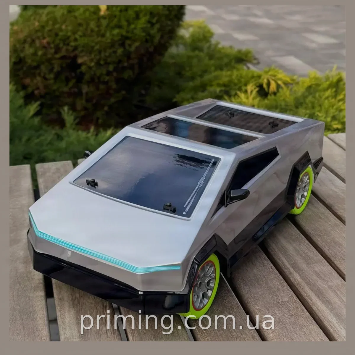 Радіокерована дрифт-машинка Tesla Cybertruck 4WD 41 см, акумулятор Li-ion, підсвітка, пульт 2.4 ГГц